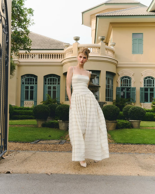 Deform_official - Chilling princess dress