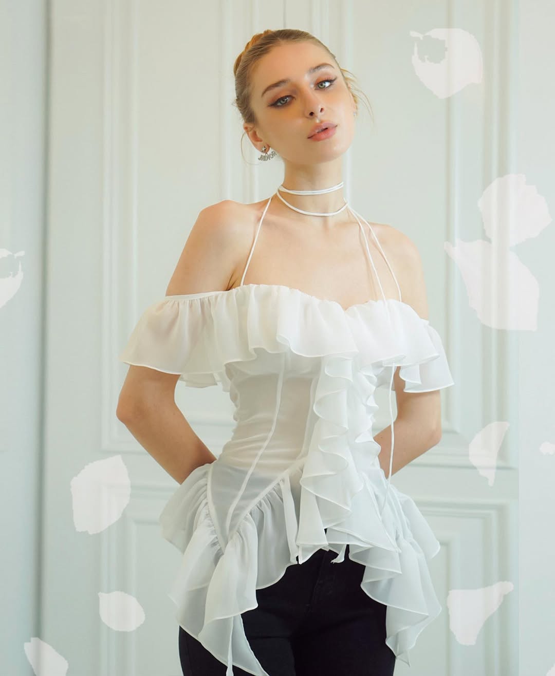 Deform_official - White chiffon layer top