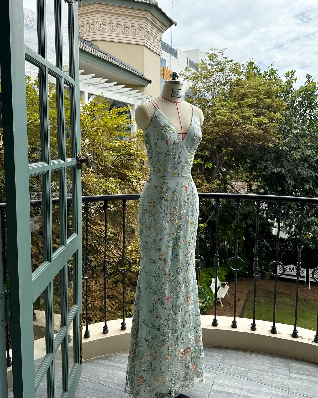 Deform_official - Floral embellishment mint color